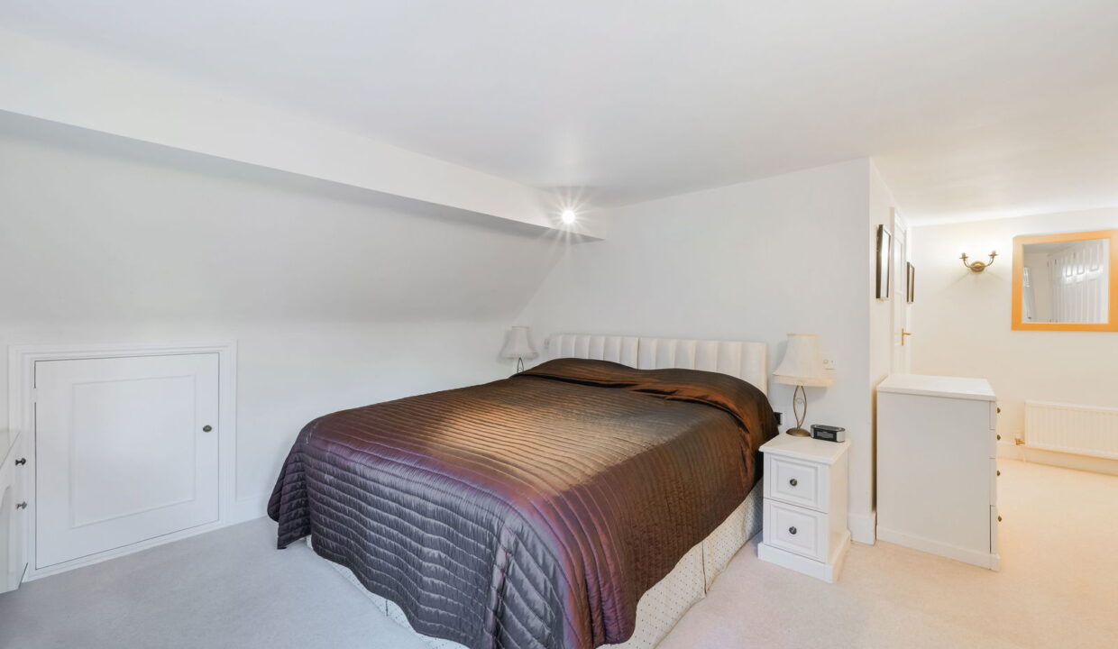 HINDOVER-_7_-Copy_1762180248083