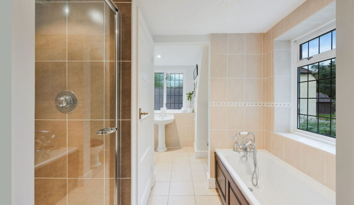 HINDOVER-_9_-Copy_1762180248095