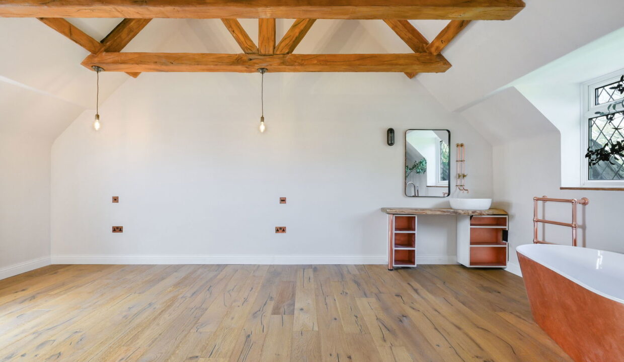 LAGHAM-PARK_-18-_9__1754643187975