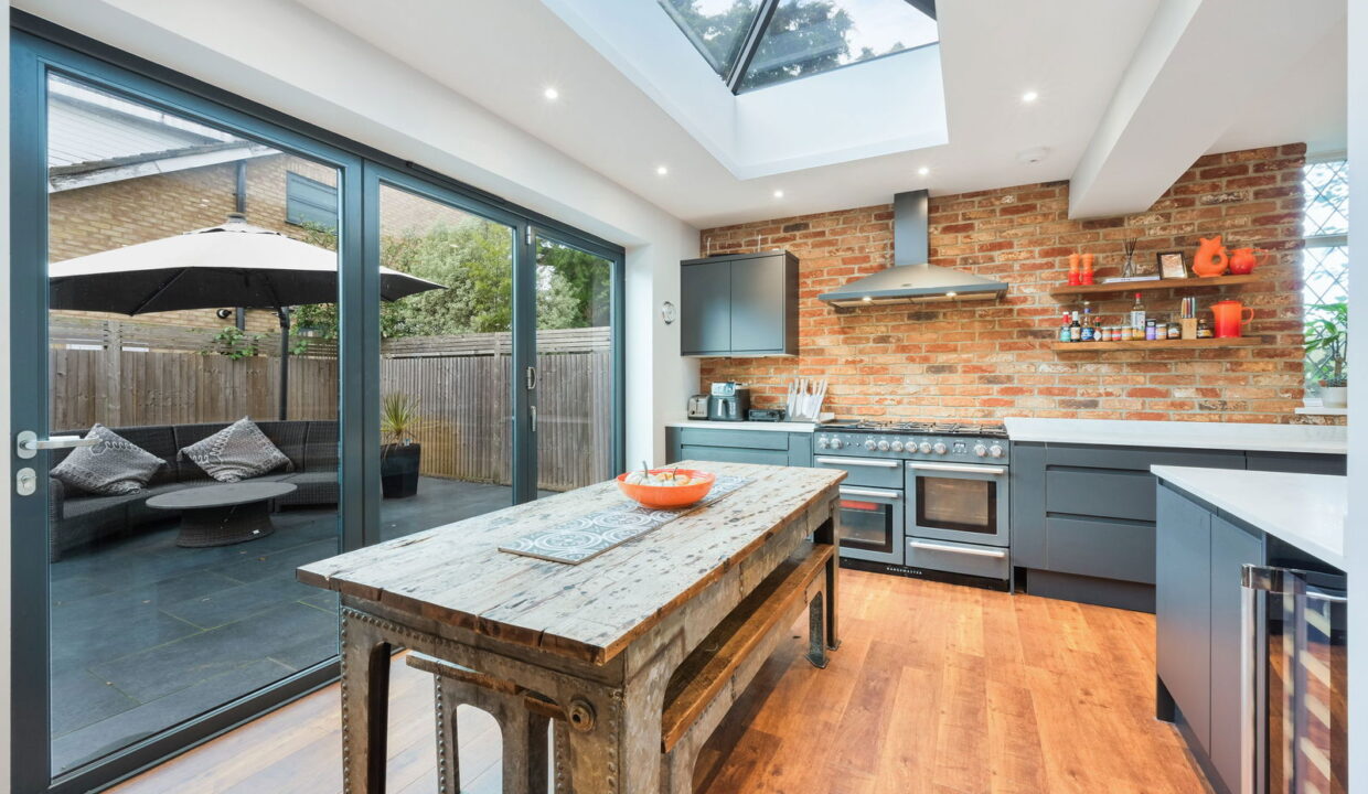 PARKGATE-ROAD_-18-_14__1762352913139