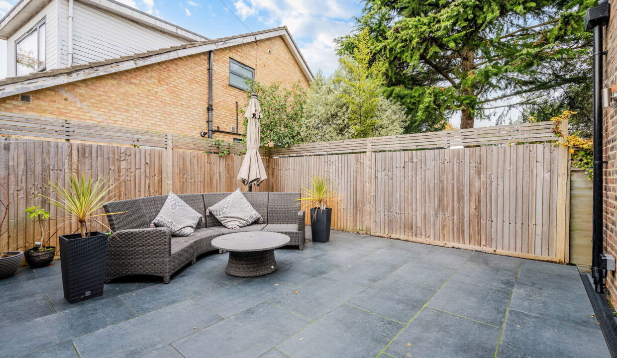 PARKGATE-ROAD_-18-_20__1762352913836