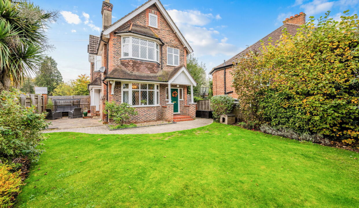 PARKGATE-ROAD_-18-_21__1762352913875