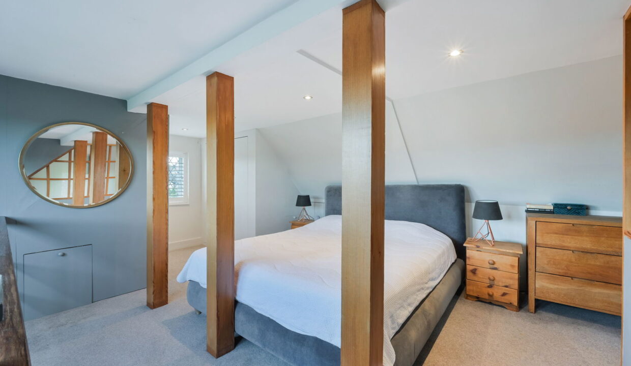 PARKGATE-ROAD_-18-_4__1762352913128