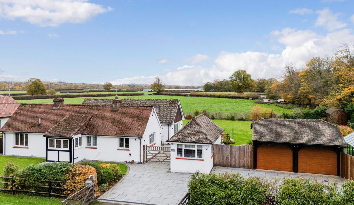 TIPPYWYCHETT-DRONE-_4__1762446520648