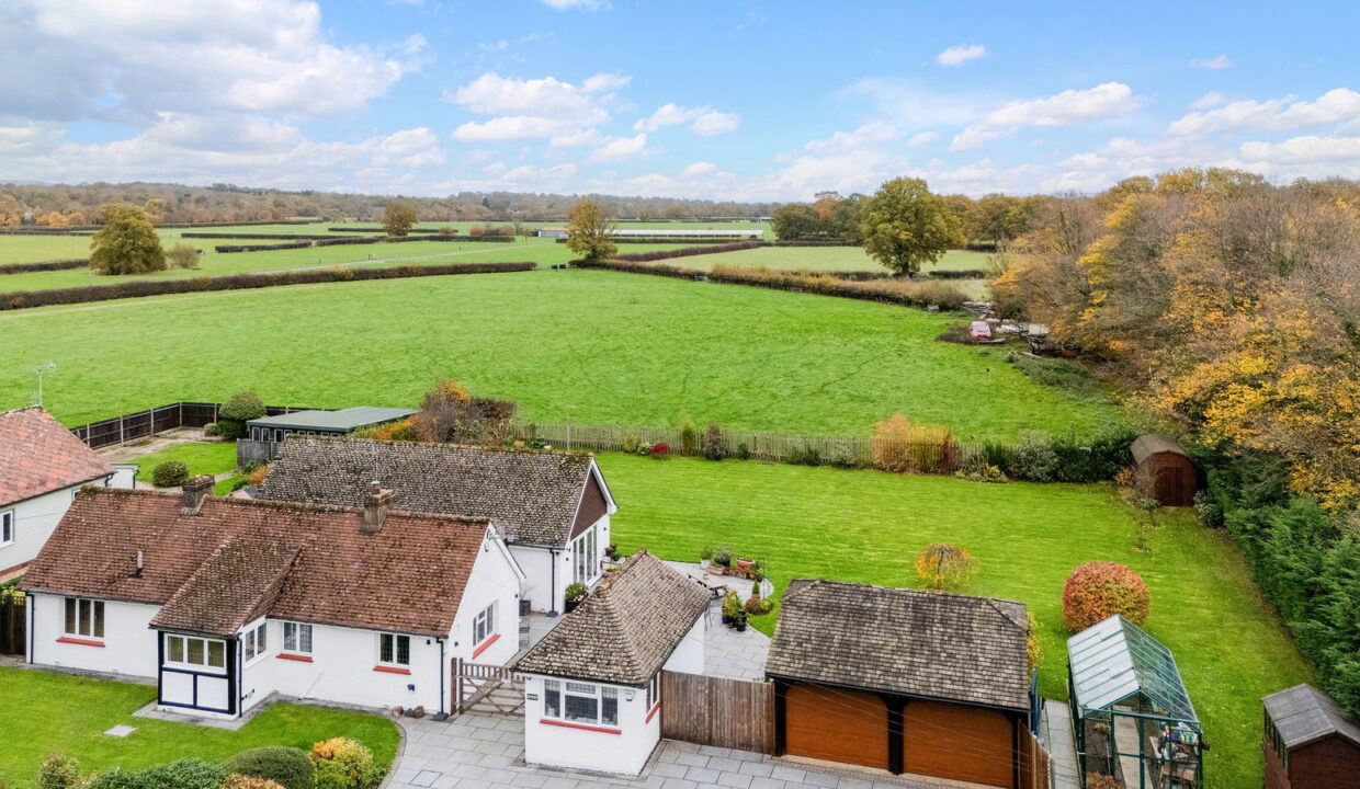 TIPPYWYCHETT-DRONE-_5__1762446520649