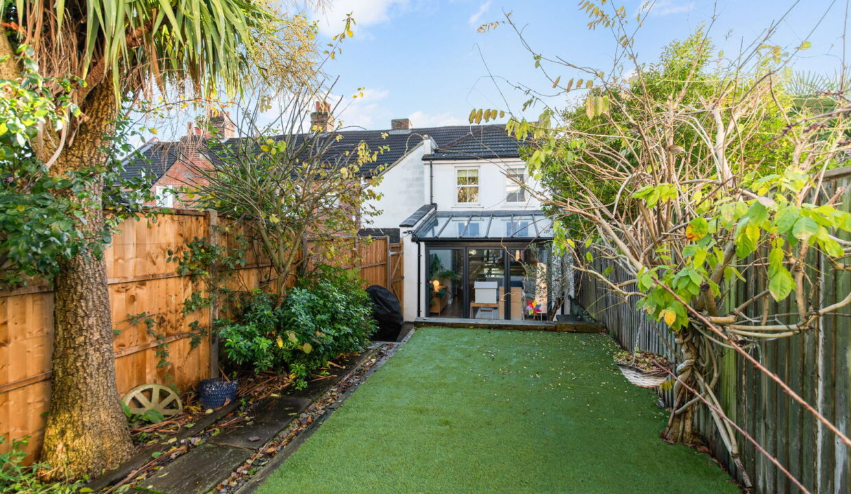 HOLMESDALE-ROAD_41-_2__1764862414481