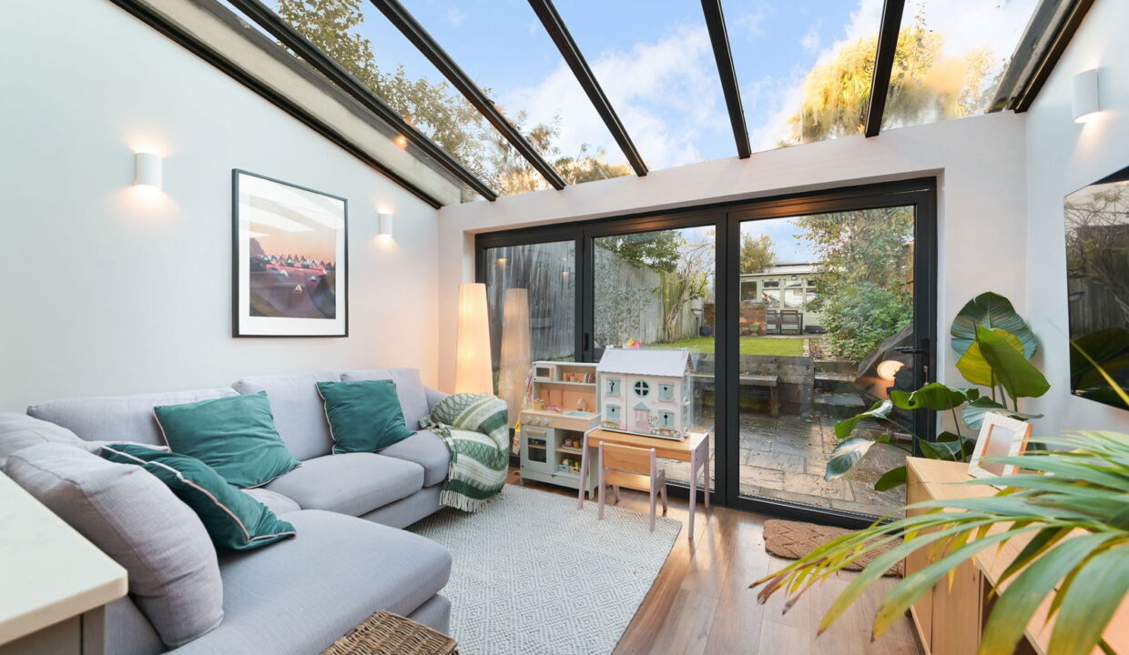 HOLMESDALE-ROAD_41-_9__1764862469489