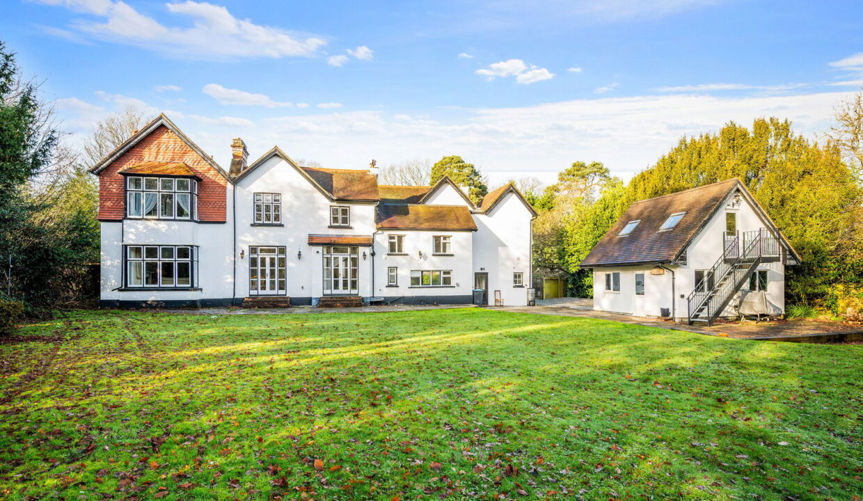 WOODSIDE-HOUSE-_23__1766412901089