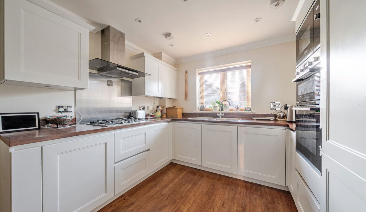 1382406-15-691ca350b5575_1763647617898