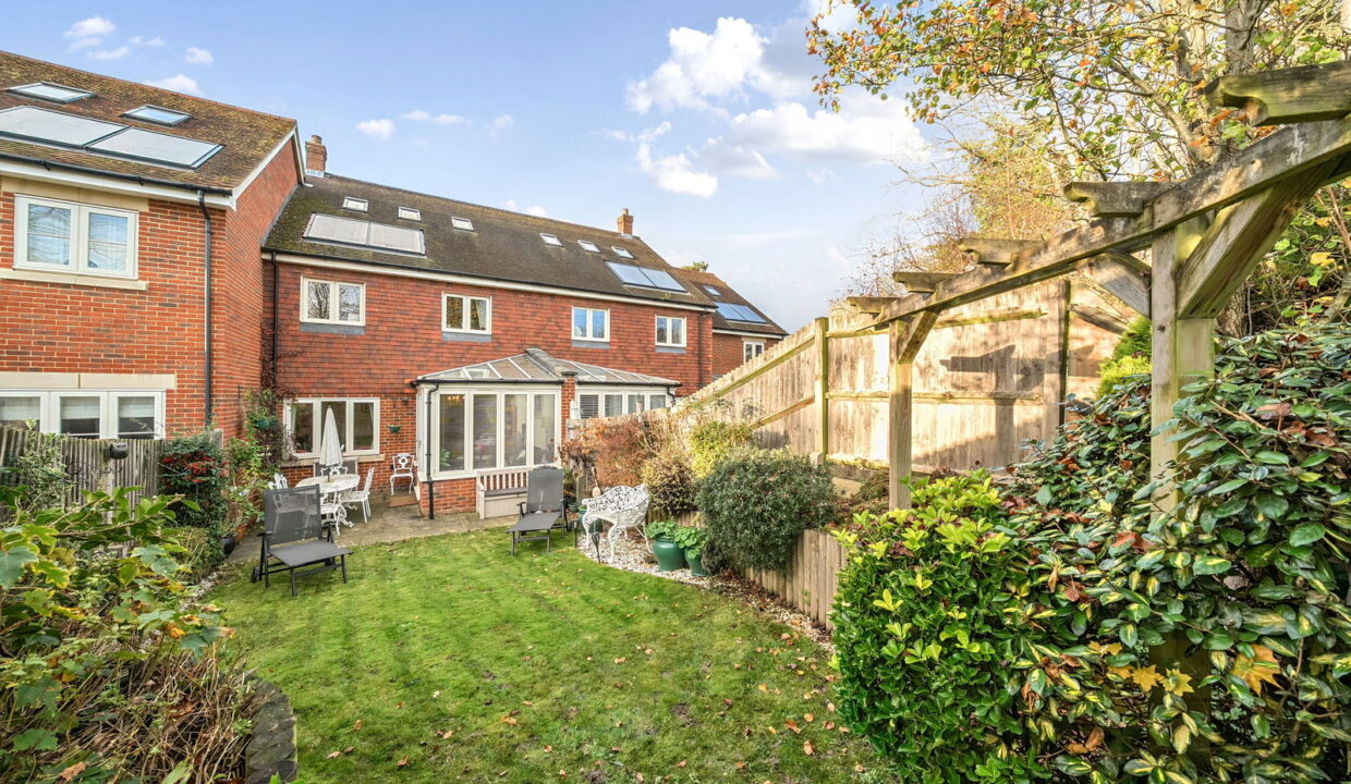 1382406-5-691ca2ccf301e_1763647598294