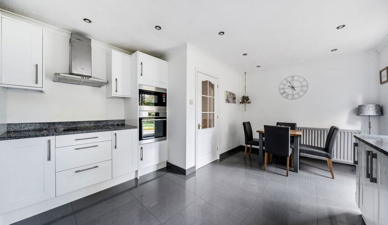 1382508-18-691ef4934c8f0_1763718547235