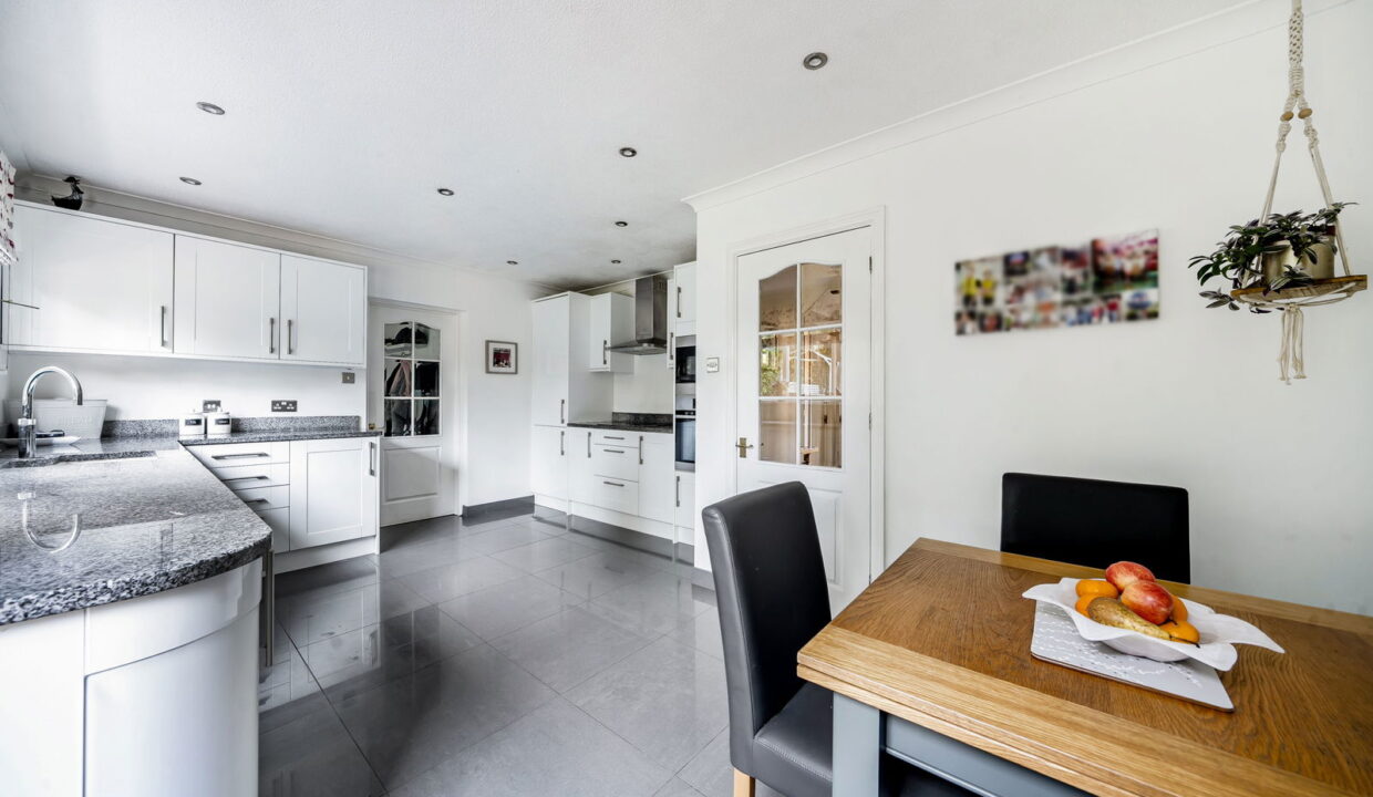 1382508-19-691ef4a24784d_1763718547236