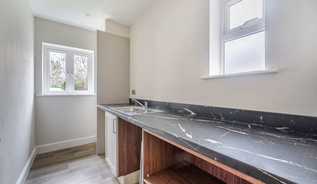 1394205-10-694a7298a8a8d_1767880189731