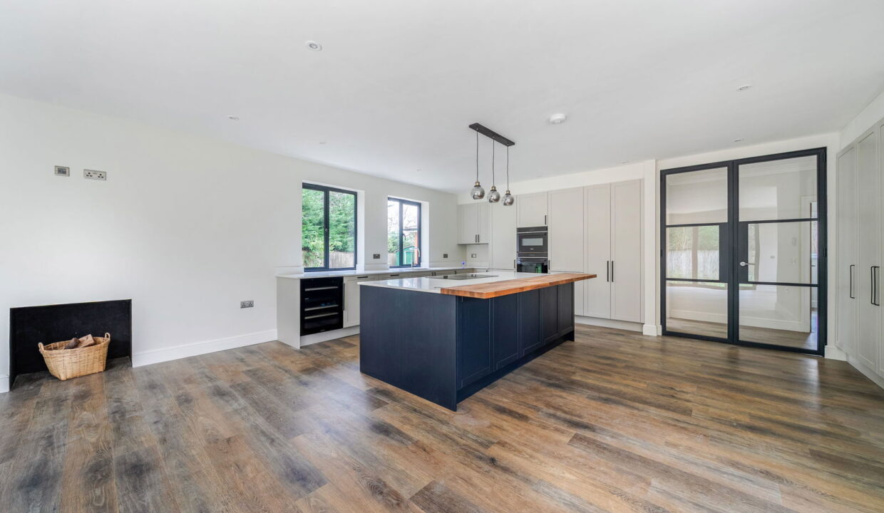 1394205-18-694a73af62654_1767880209030