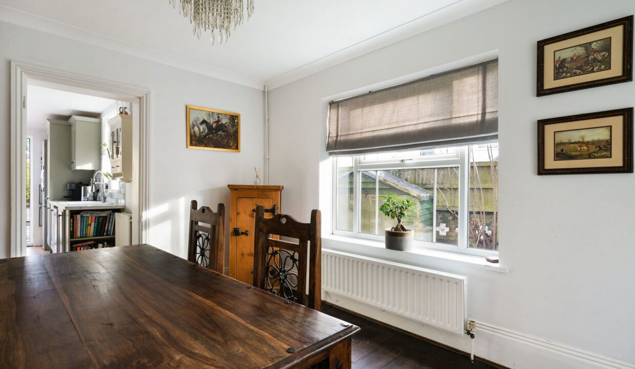 ALINGHAM-ROAD_-29-_14__1765199035108