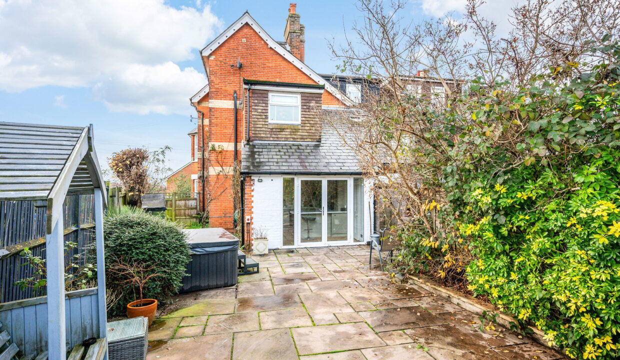 ALINGHAM-ROAD_-29-_23__1765199125488