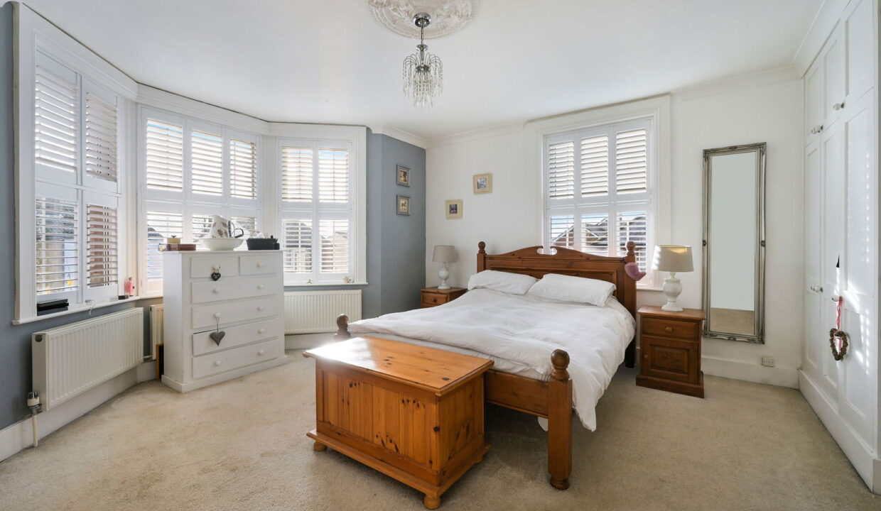 ALINGHAM-ROAD_-29-_4__1765198930667