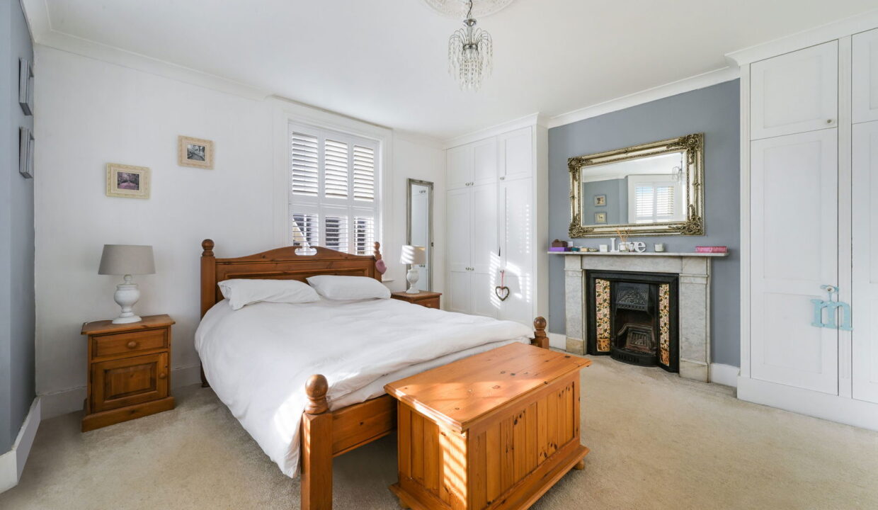 ALINGHAM-ROAD_-29-_5__1765198930669