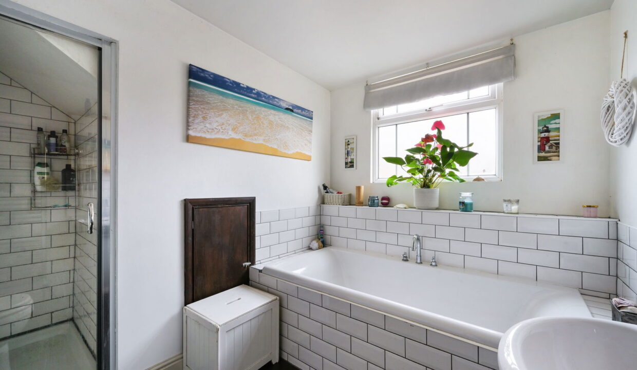 ALINGHAM-ROAD_-29-_8__1765198978582