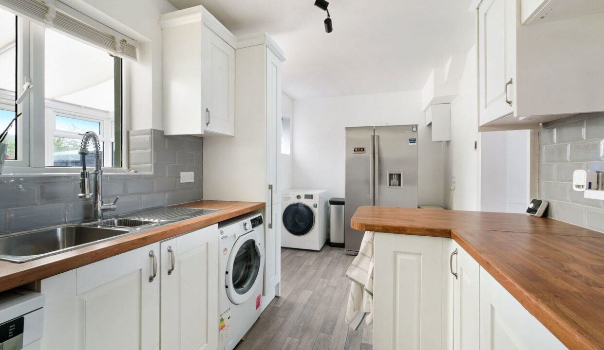 APLEY-ROAD_-12-_9__1766144040140