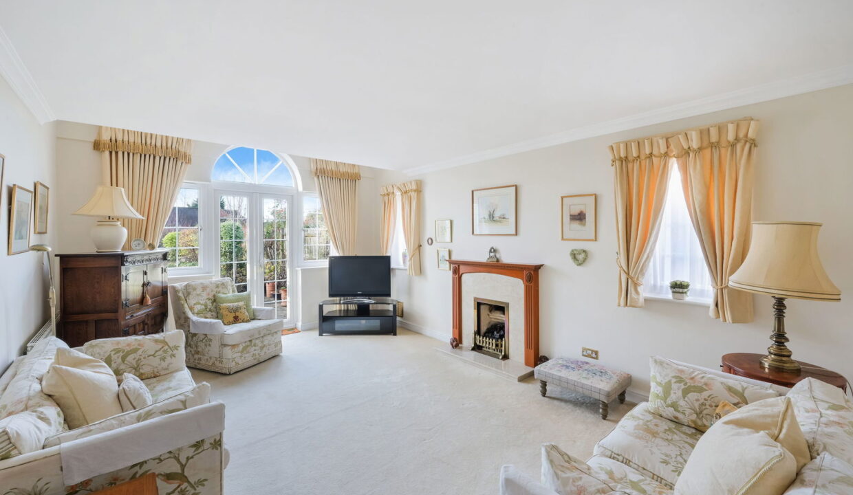 APPLETREE-CLOSE_-1-_13__1765453187871