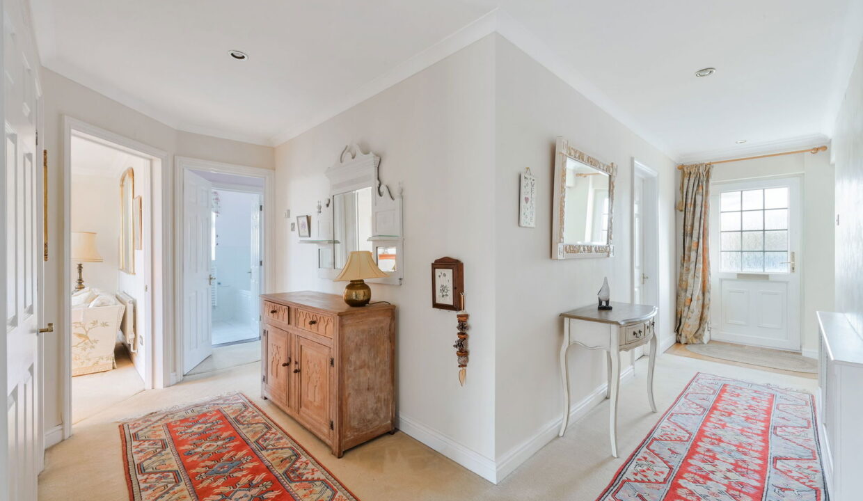 APPLETREE-CLOSE_-1-_9__1765453214750