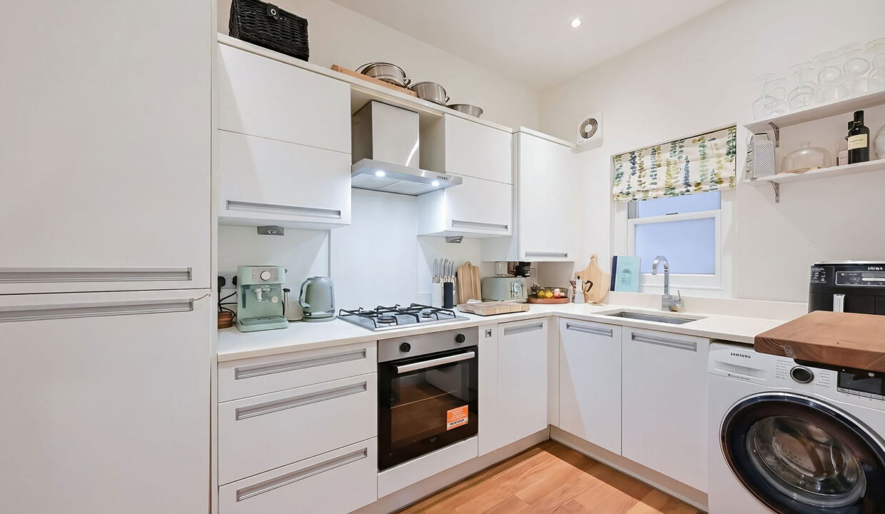 BERRYLANDS-ROAD_-37_-FLAT-2-_11__1768664466523