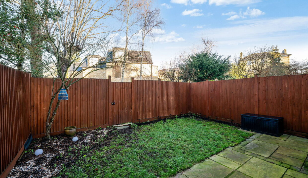 BERRYLANDS-ROAD_-37_-FLAT-2-_6__1768664459333