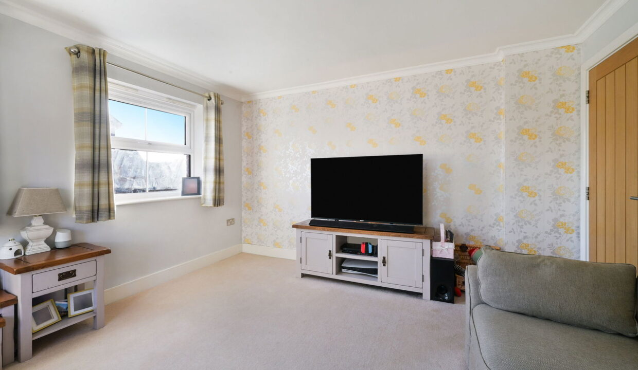 BURRAGE-ROAD_-18-_10__1765540520250