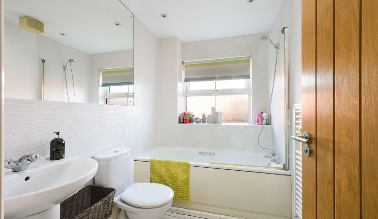 BURRAGE-ROAD_-18-_12__1765540520248