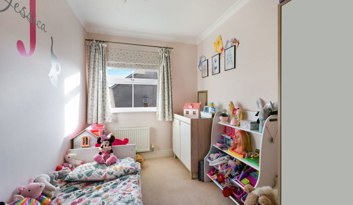 BURRAGE-ROAD_-18-_14__1765540529536