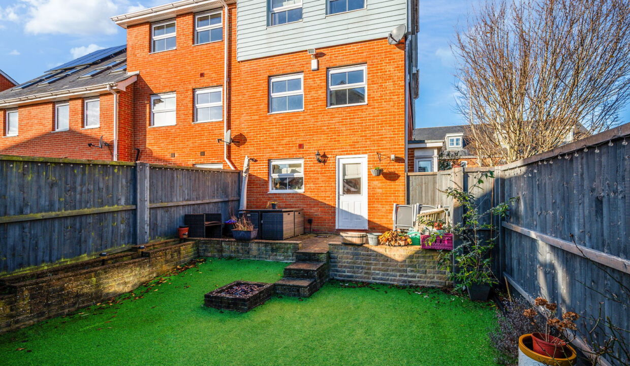 BURRAGE-ROAD_-18-_24__1765540482722