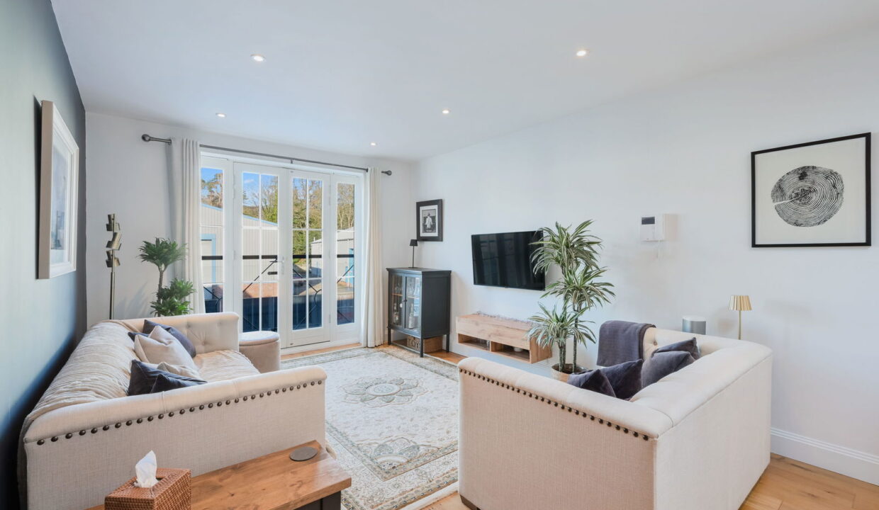 CHANTRY-MEWS_-_5__1767635586048