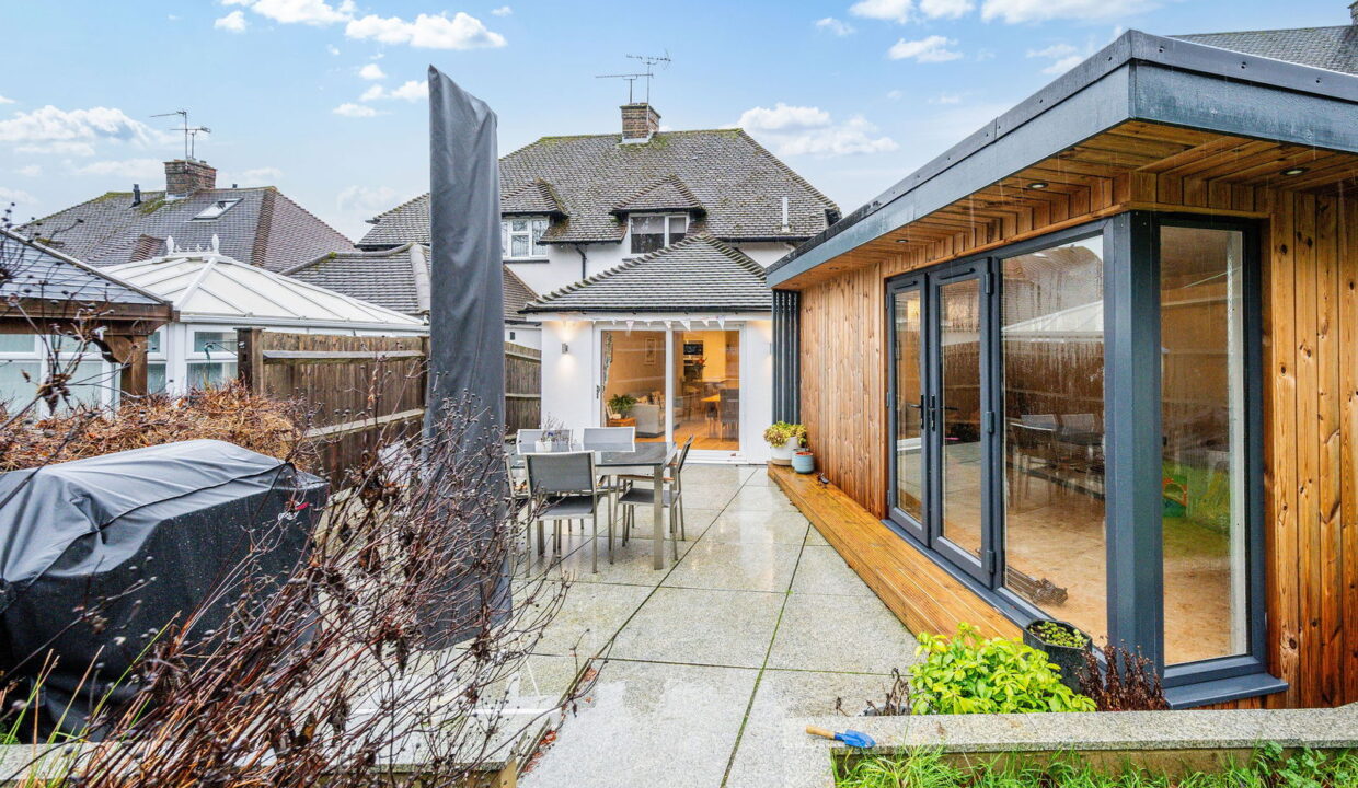 CLARE-COTTAGES_-29-_15__1768392199062