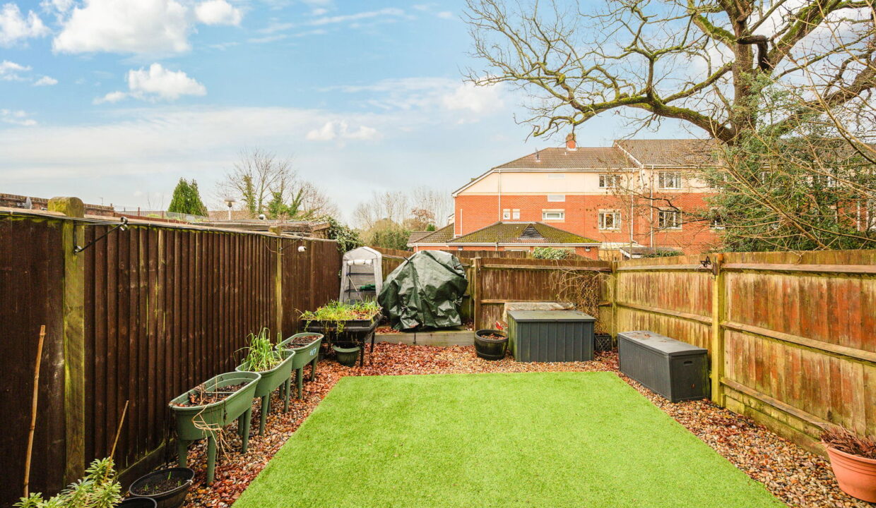 CROWHURST-MEAD_-32-_11__1769181124384