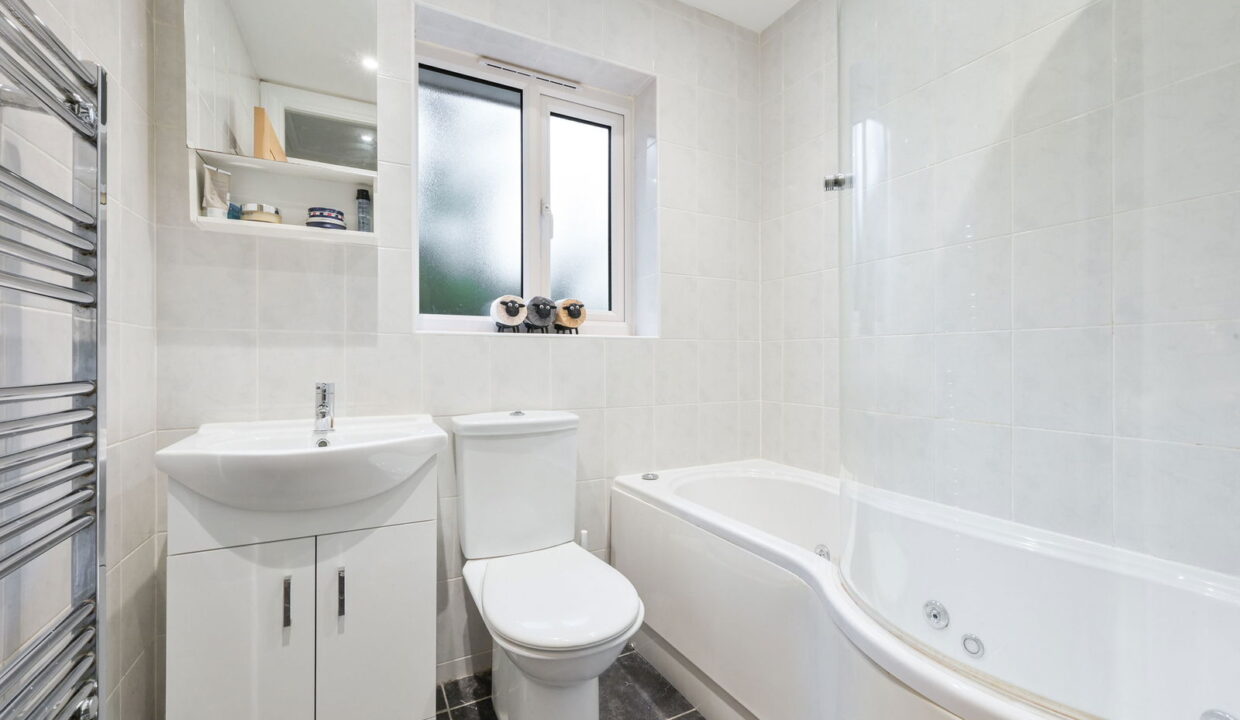 CROWHURST-MEAD_-32-_13__1769177304994