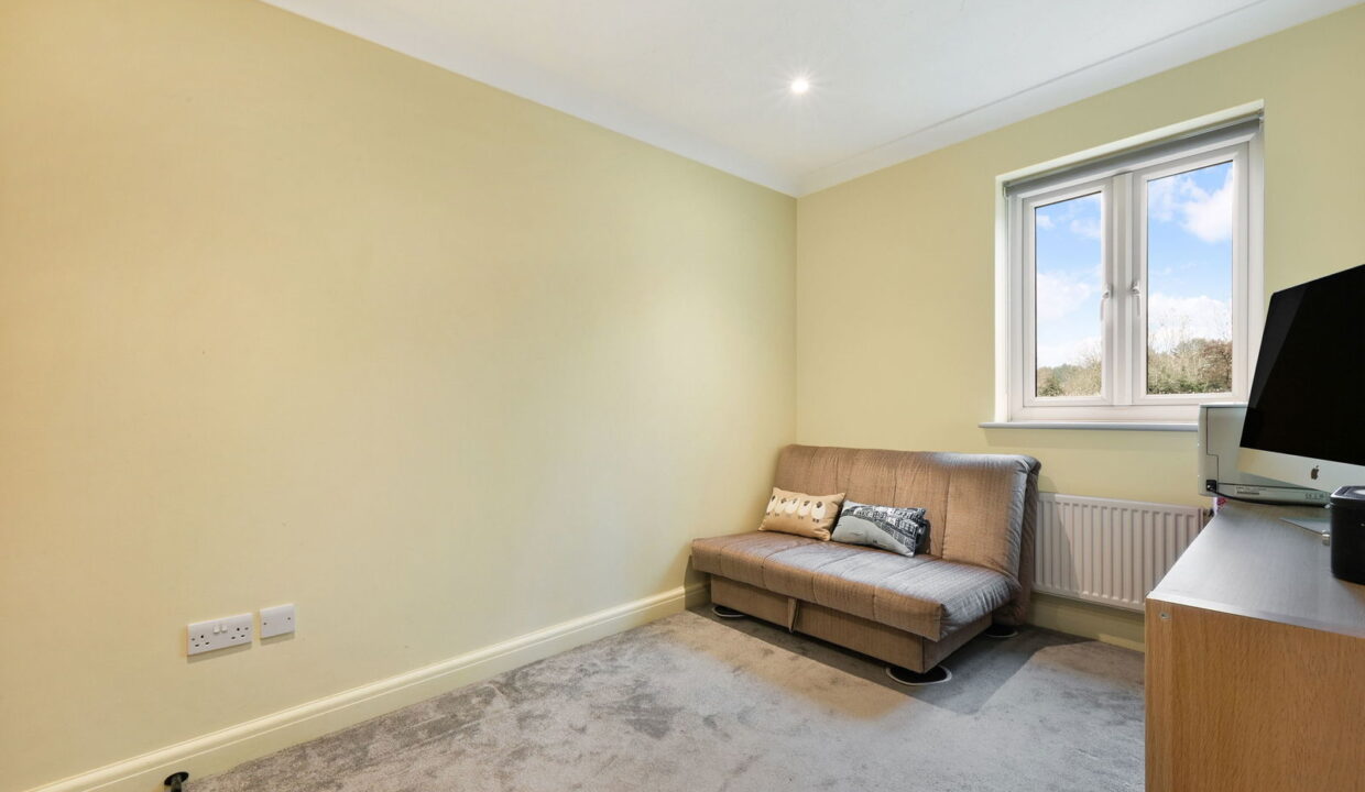 CROWHURST-MEAD_-32-_1__1769177277223