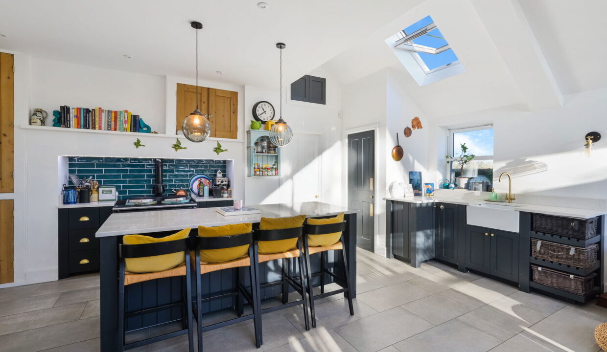 EDGMOUNT-_20__1765543490335