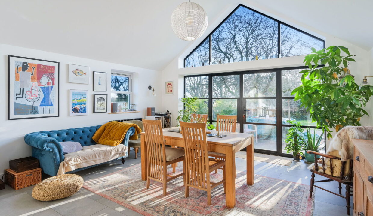 EDGMOUNT-_23__1765543504517