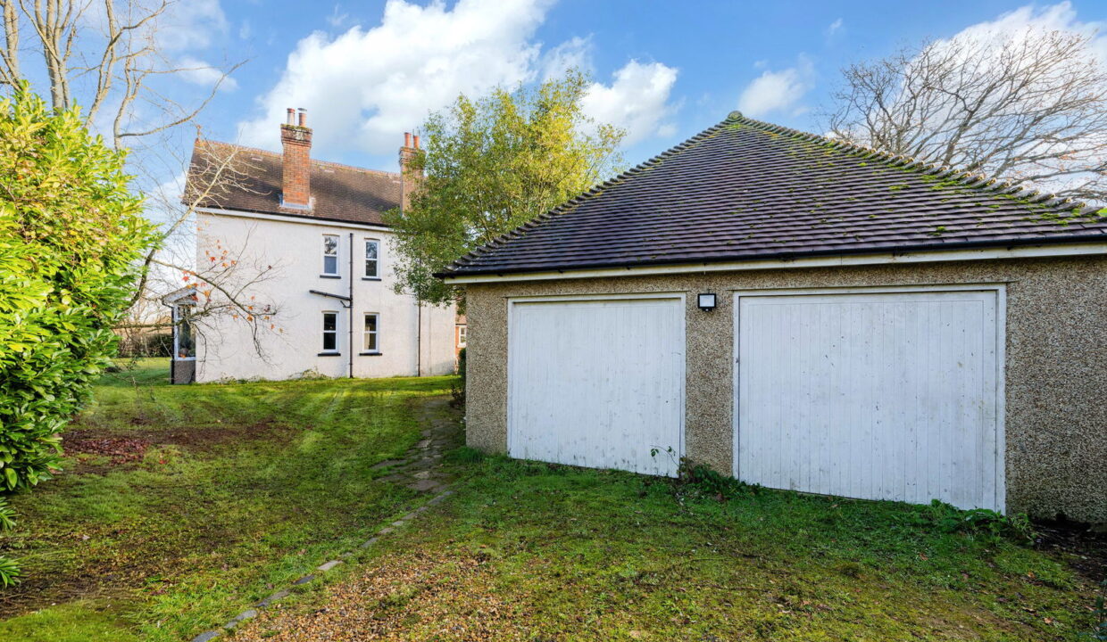 EDGMOUNT-_2__1765543523553