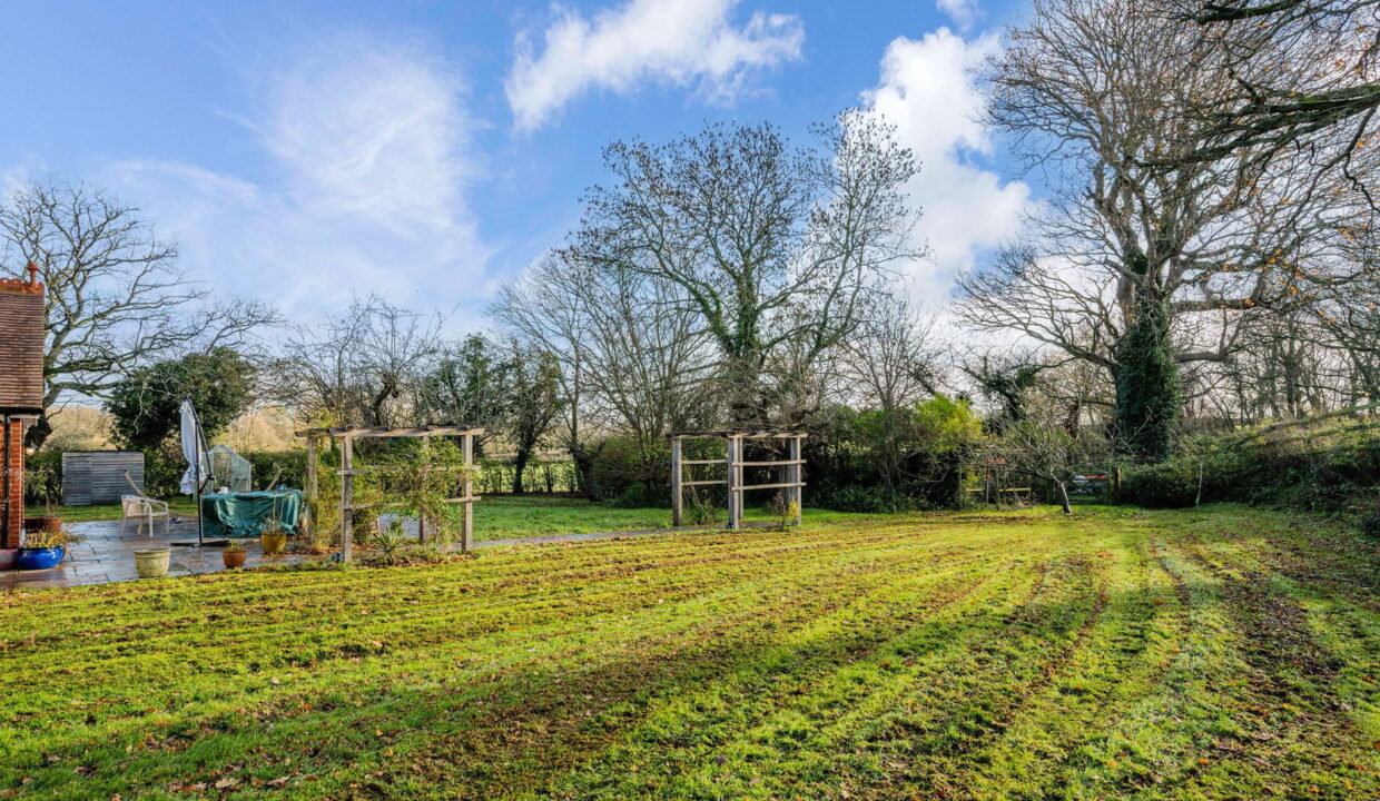 EDGMOUNT-_3__1765543528510