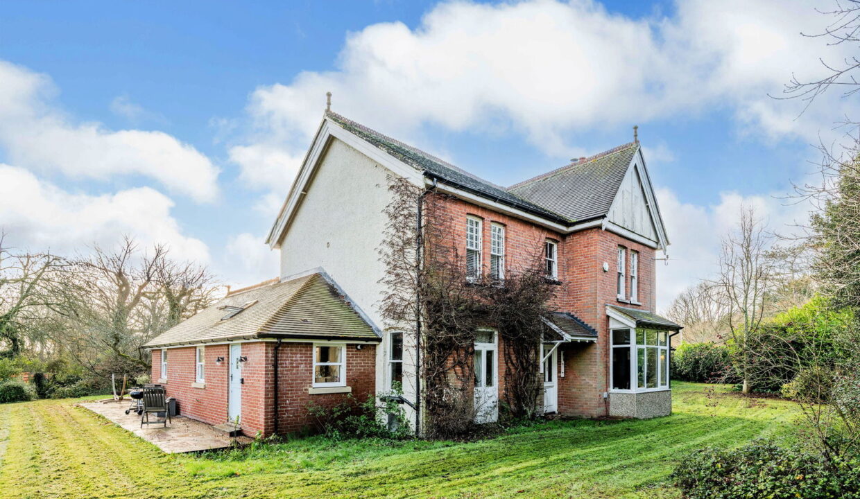 EDGMOUNT-_7__1765543145447