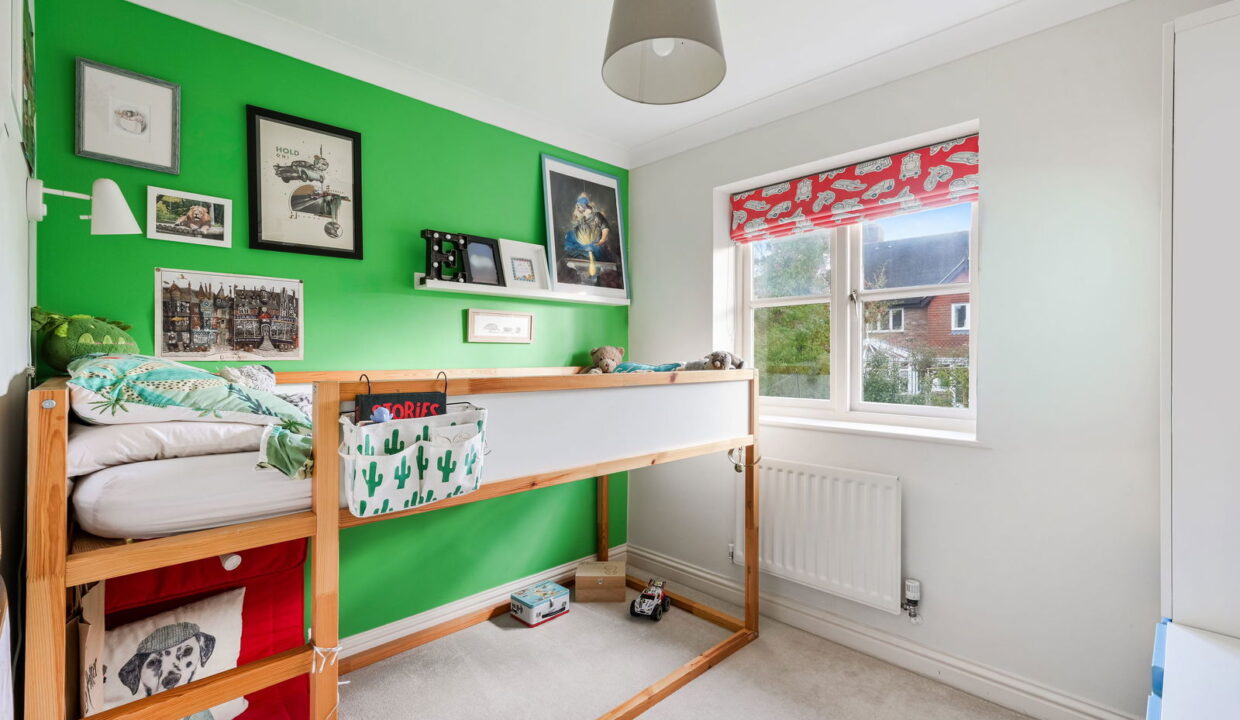 GRESHAMS-WAY_-4-_10__1763565713034