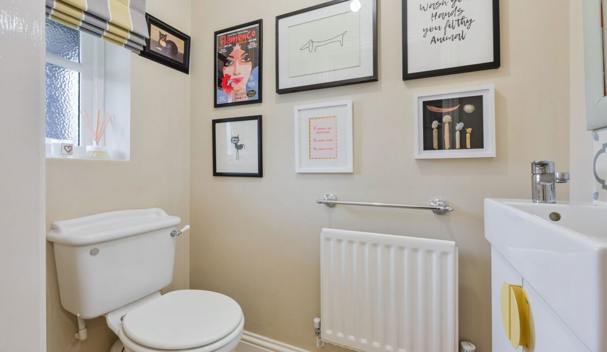 GRESHAMS-WAY_-4-_16__1763565741935