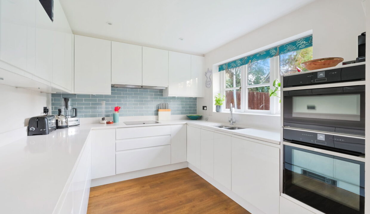 GRESHAMS-WAY_-4-_22__1763565741940