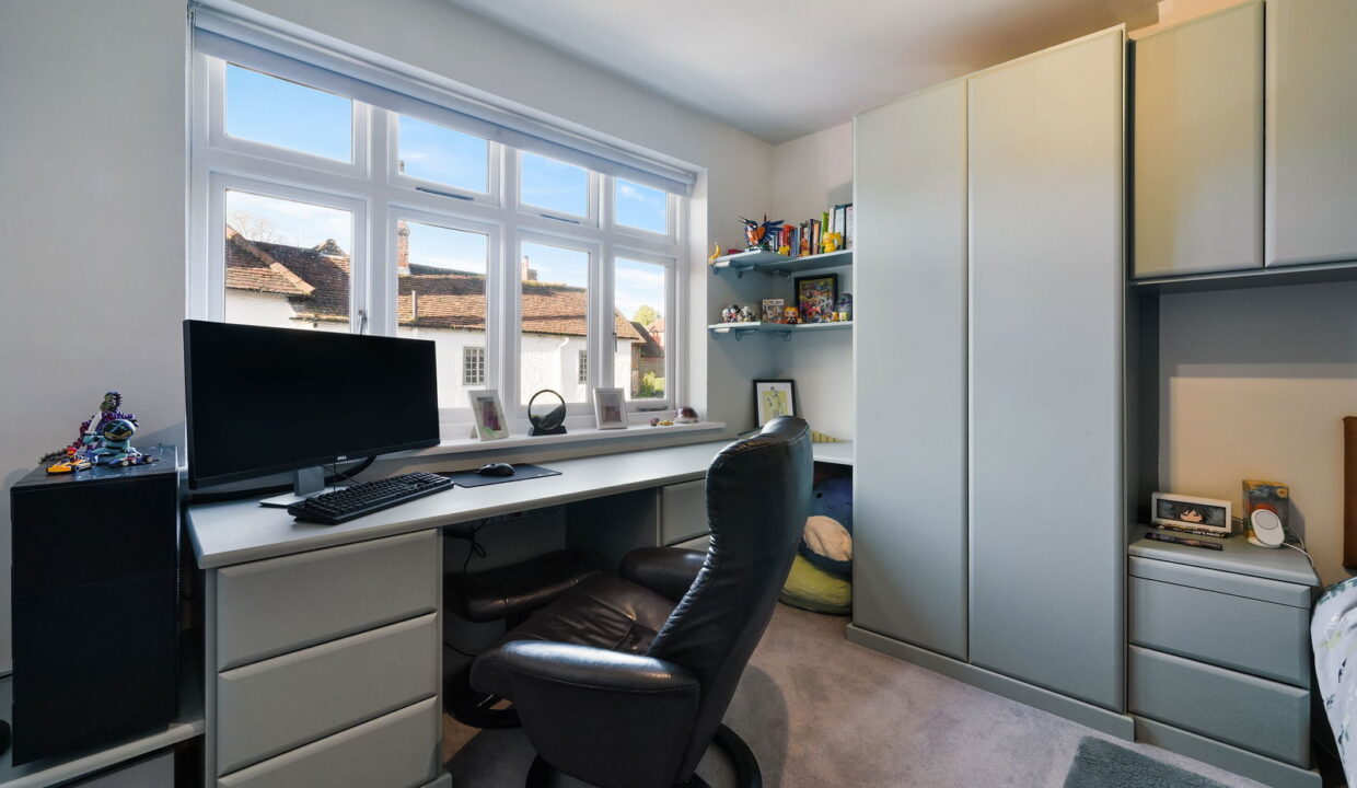 HIGH-STREET_-30-_2__1765541989627