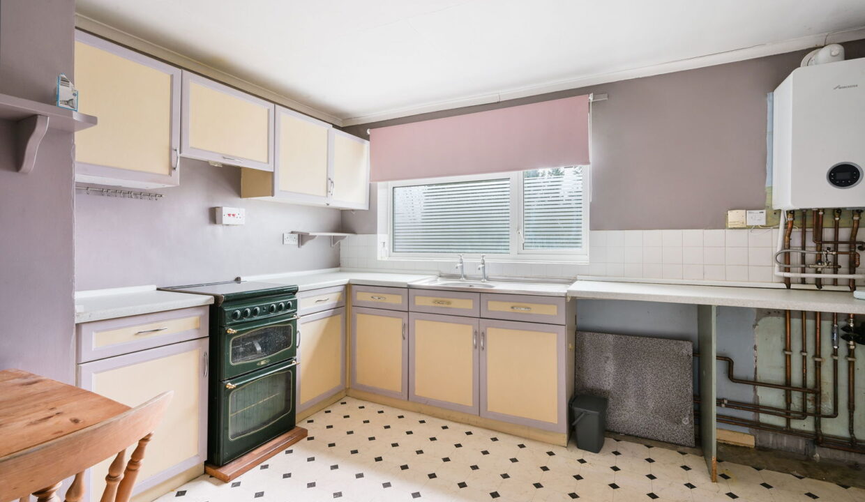 HIGHVIEW-COURT_-12-_6__1768315881707