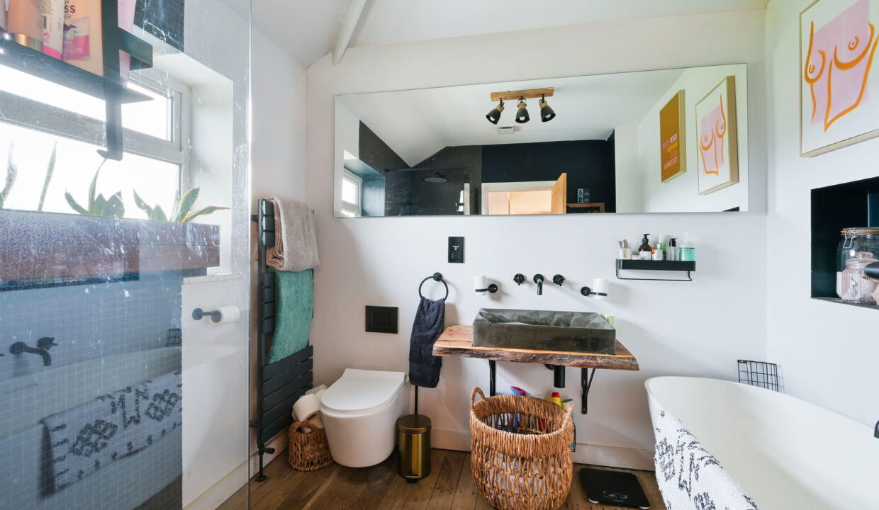 HOLLAND-ROAD_-51-_3__1769082797649