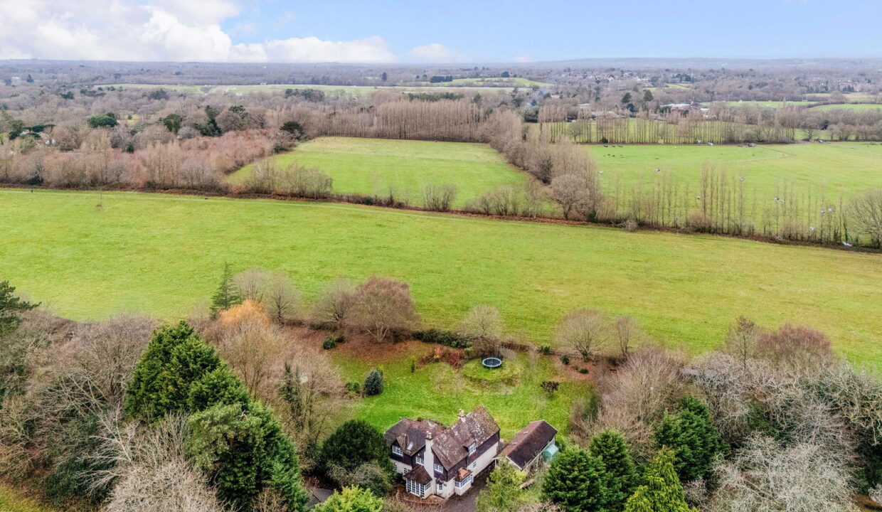 POULTON-LODGE-DRONE-_4__1766142844562