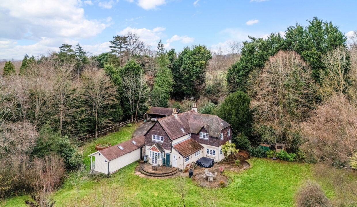 POULTON-LODGE-DRONE-_9__1766142844565